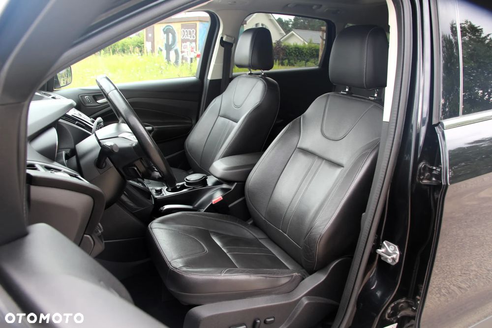Ford Kuga 2.0 TDCi 4WD Titanium - 24