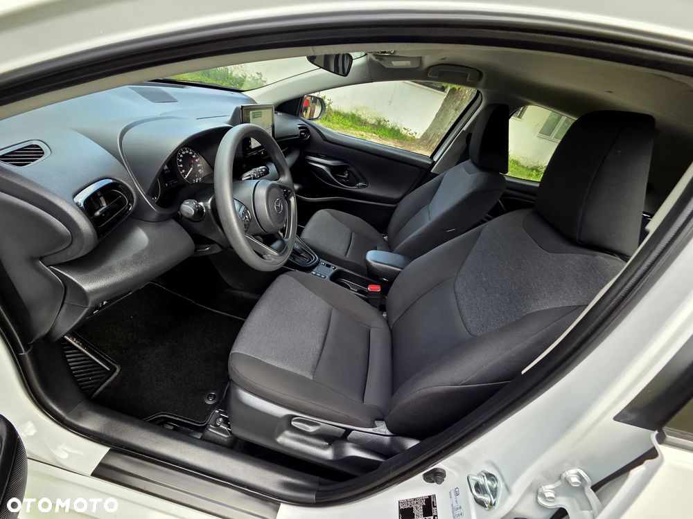 Mazda 2 Hybrid 1.5 VVT-i 116 CVT EXCLUSIVE-LINE - 29