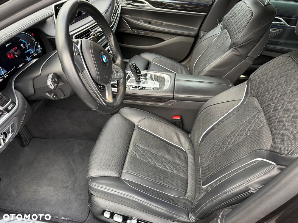 BMW Seria 7 - 15