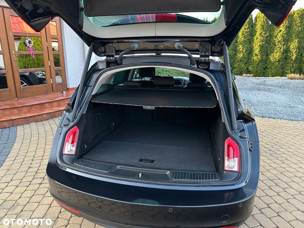 Opel Insignia 1.4 T Cosmo S&S - 17