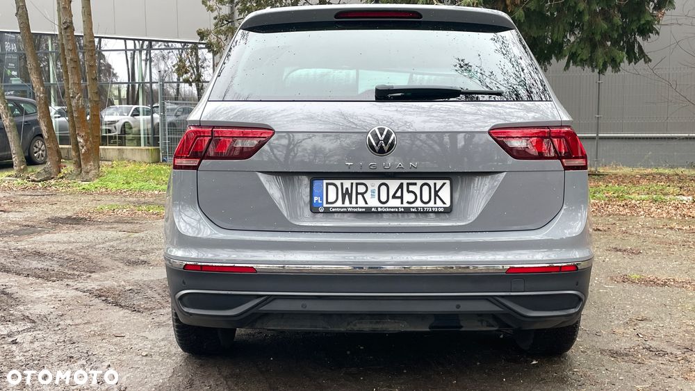 Volkswagen Tiguan - 4