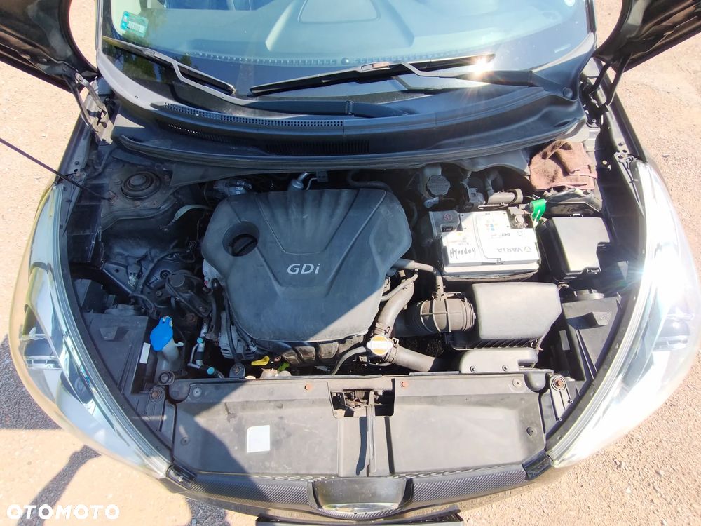 Hyundai Veloster 1.6 blue Premium - 16