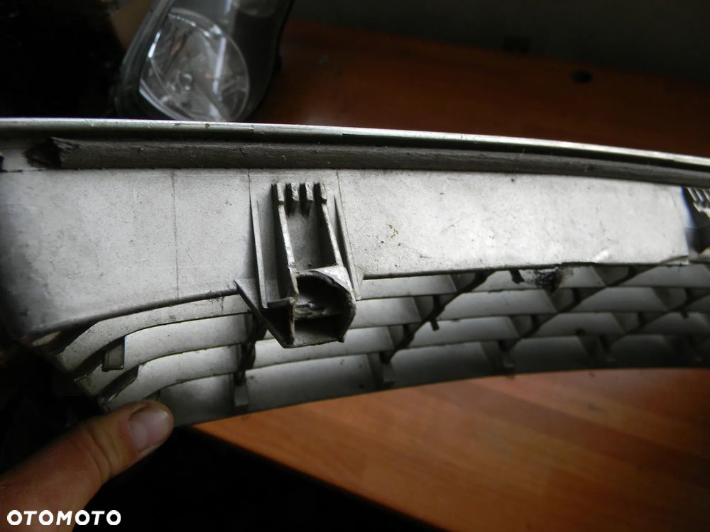 atrapa OPEL SENATOR B - 11