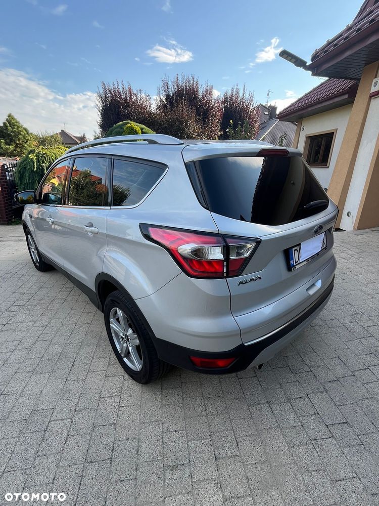 Ford Kuga - 4