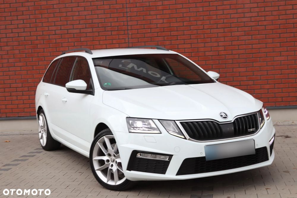 Skoda Octavia 2.0 TDI (Green tec) 4x4 DSG RS - 11