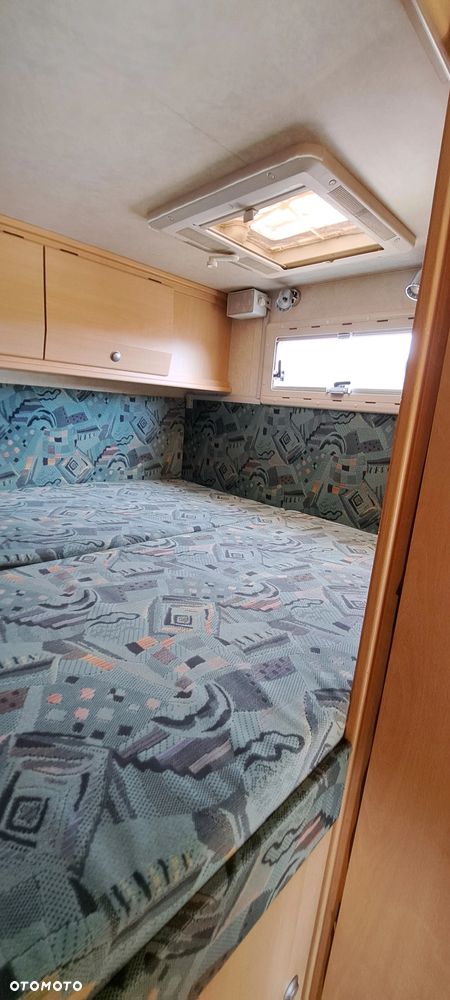 Mercedes-Benz Sprinter - 16