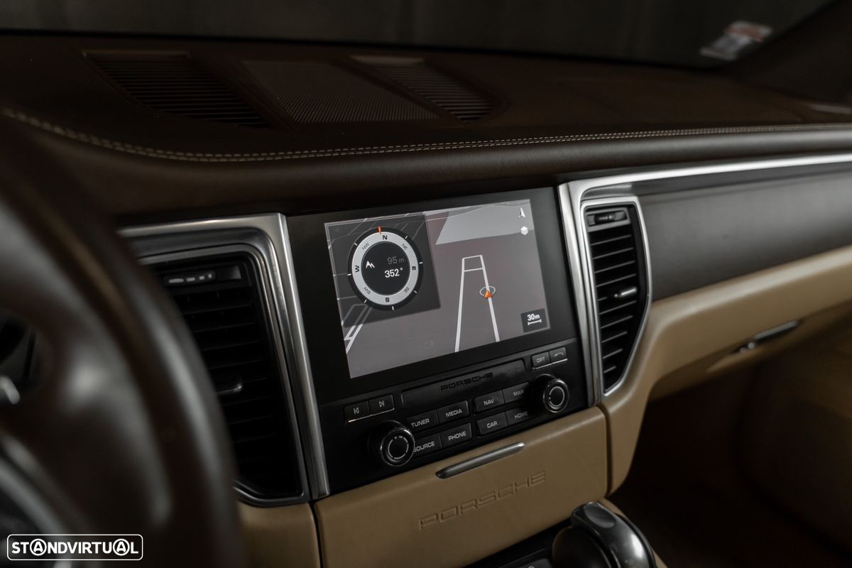 Porsche Macan Standard - 12