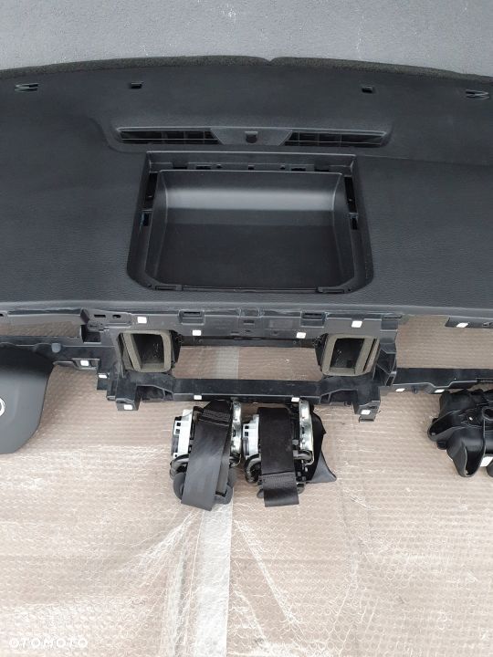 Toyota Proace deska kokpit konsola airbag pasy - 3