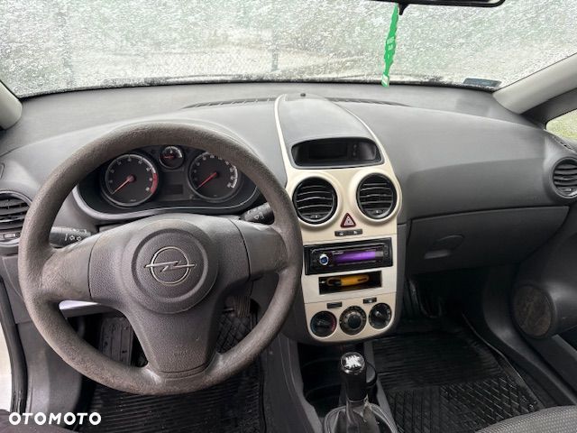 Opel Corsa 1.0 12V Essentia - 2
