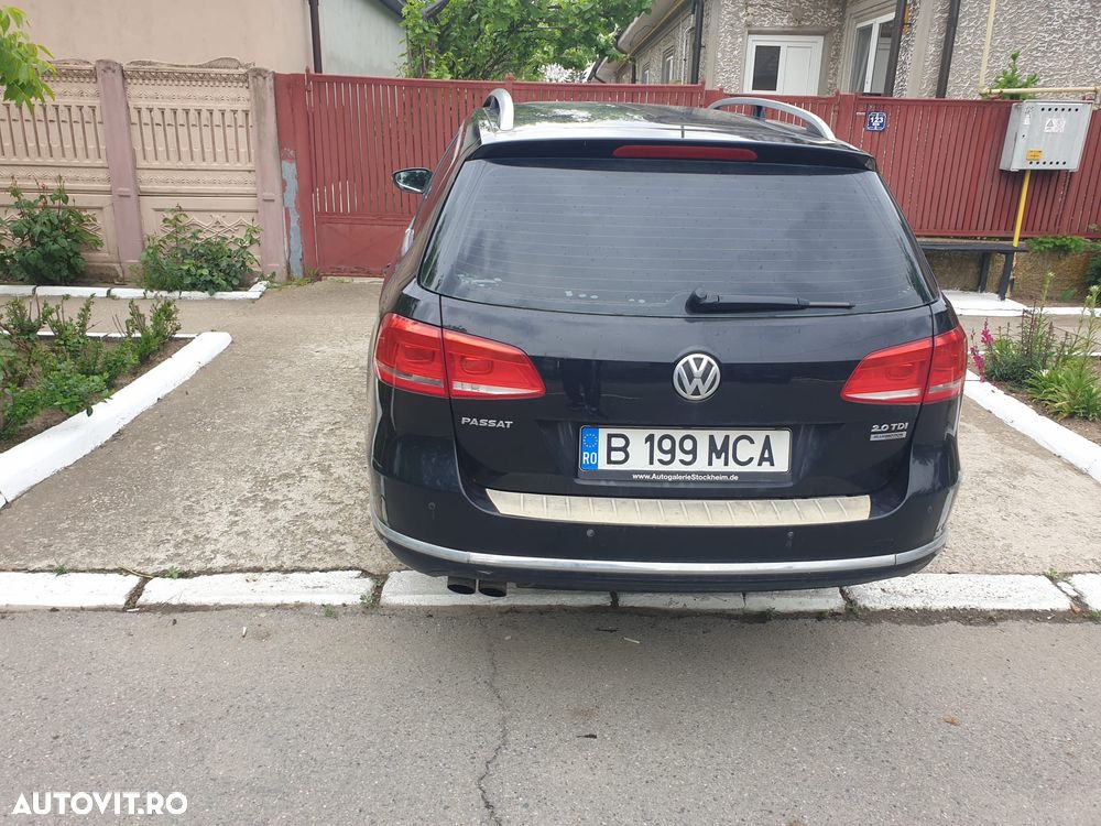 Volkswagen Passat 2.0 TDI Blue TDI DSG Comfortline - 4