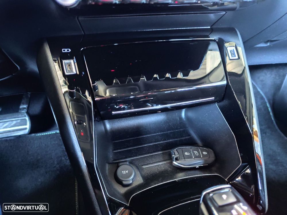 Peugeot 2008 1.5 BlueHDi GT Line EAT8 - 25