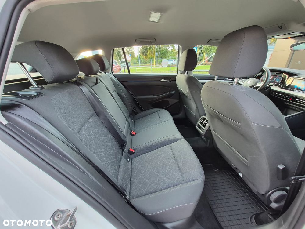 Volkswagen Golf Variant 1.5 eTSI EVO Life DSG - 17
