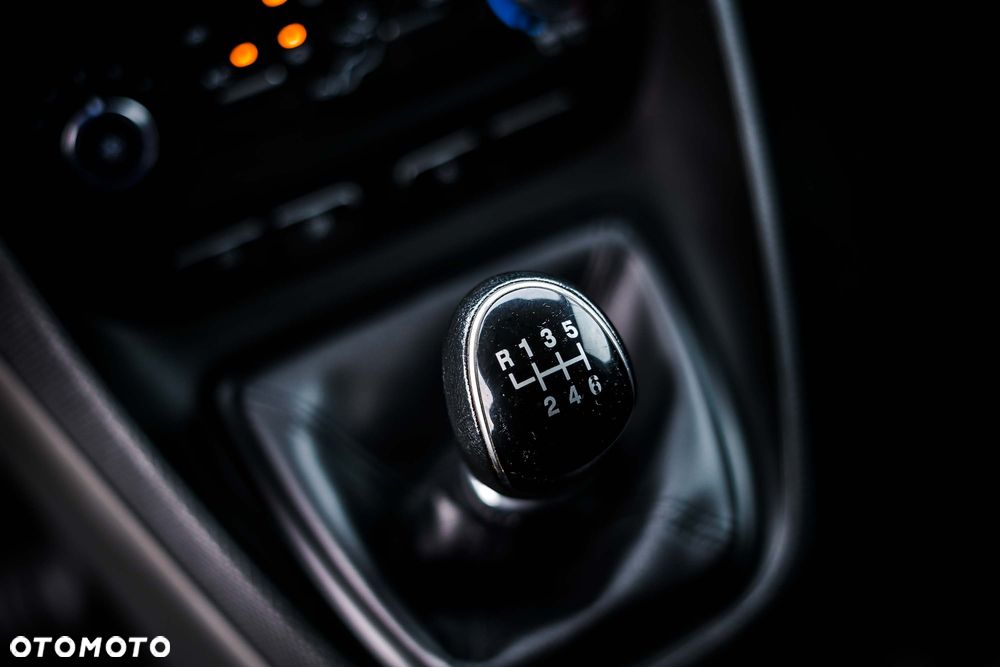 Ford Transit Connect - 12
