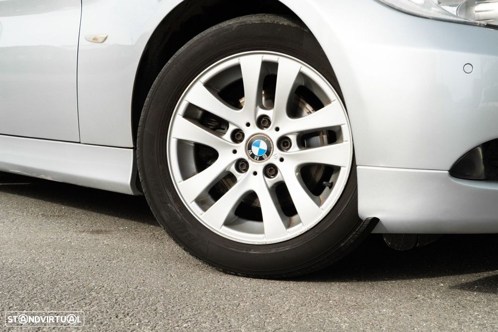 BMW 320 d EfficientDynamics - 9