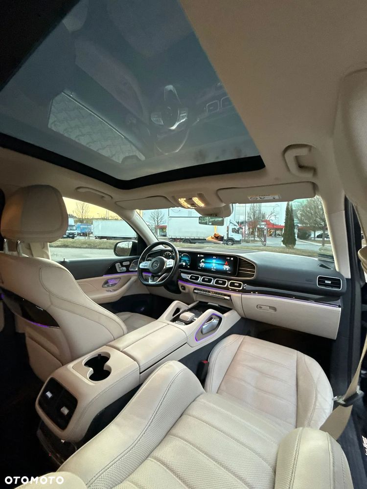 Mercedes-Benz GLS - 24