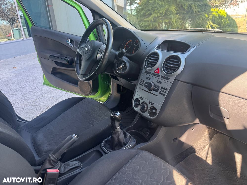 Opel Corsa 1.3 CDTI - 10