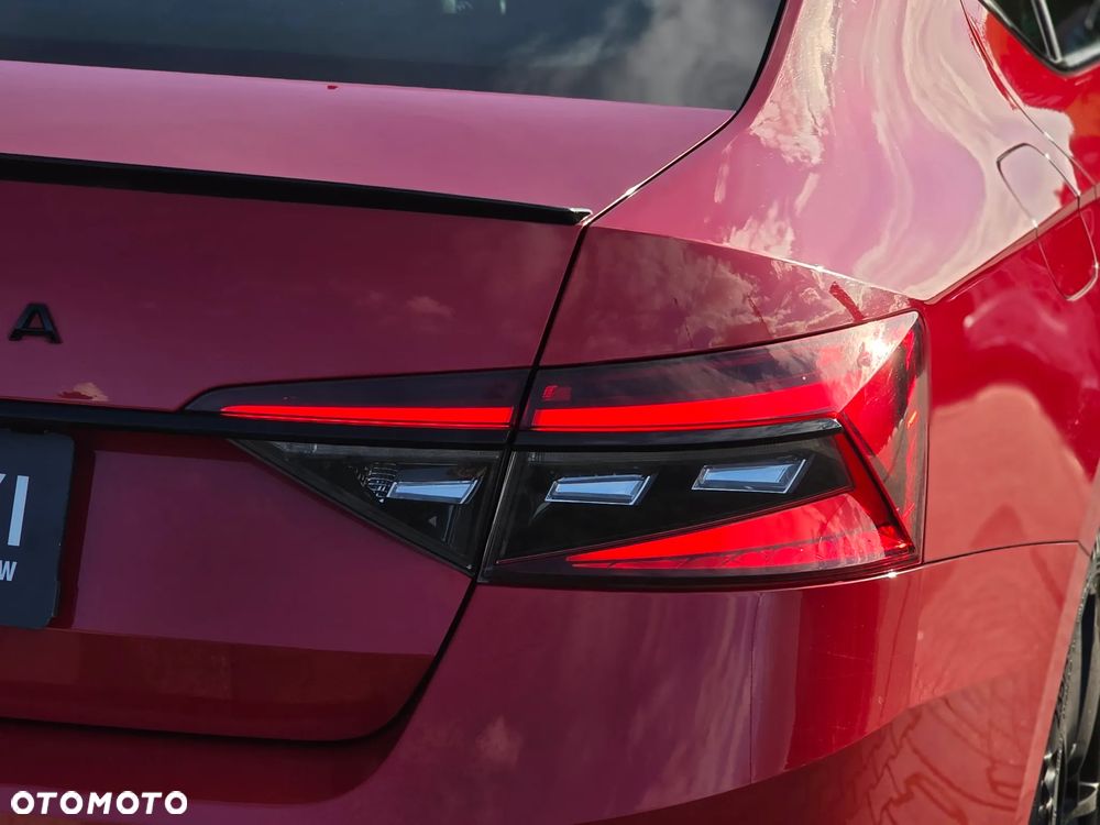 Skoda Superb 1.5 TSI Sportline DSG - 37