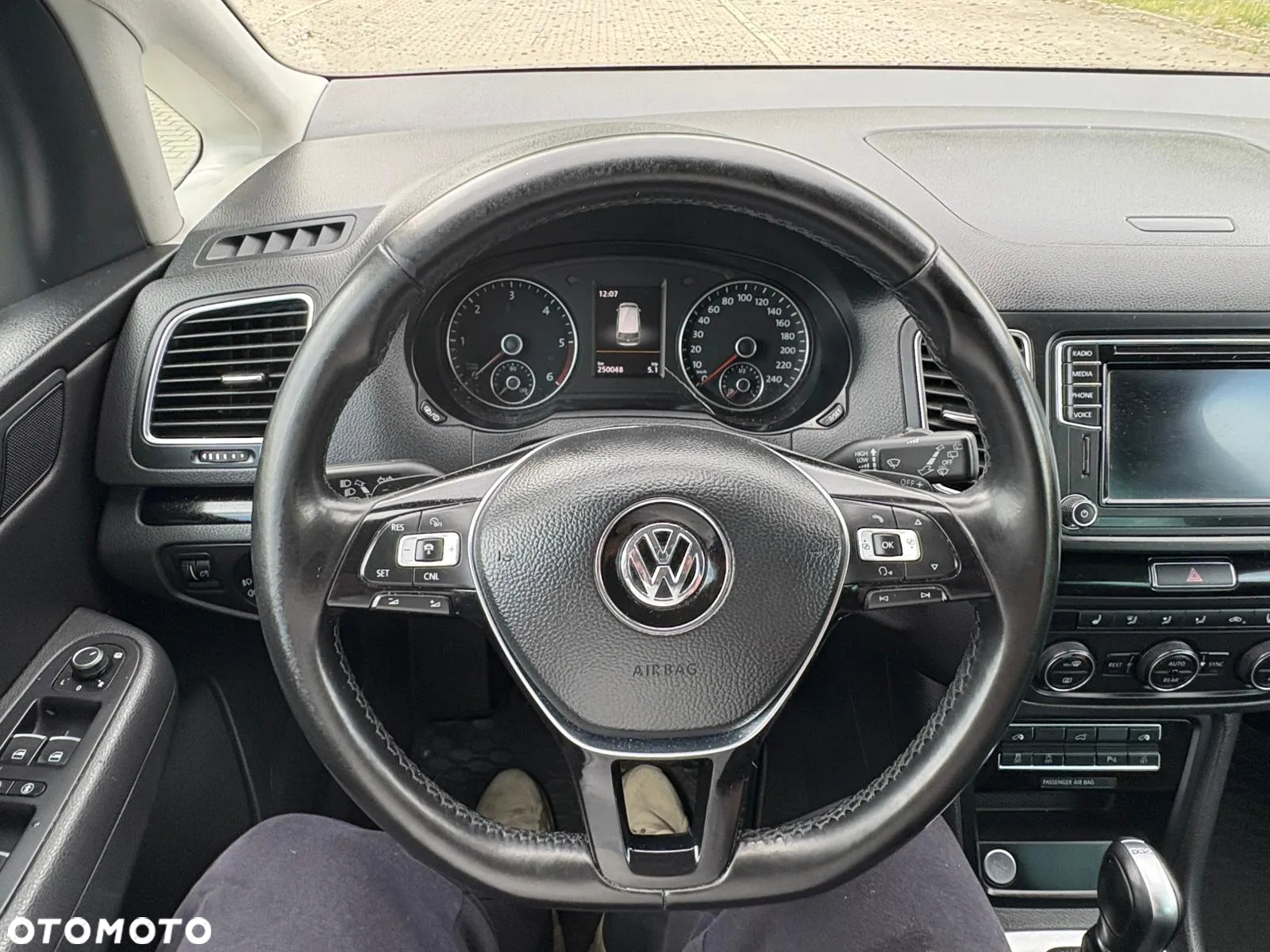 Volkswagen Sharan 2.0 TDI 4Mot Highline DSG - 32