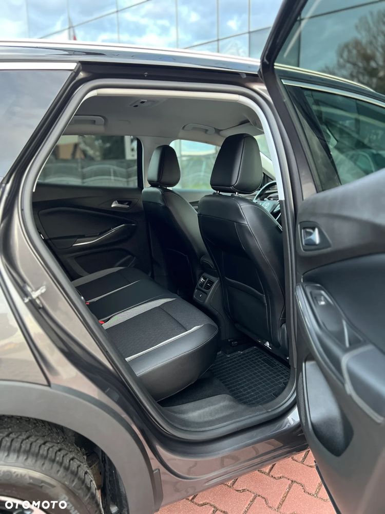 Opel Grandland X 1.2 T GPF Ultimate S&S - 10
