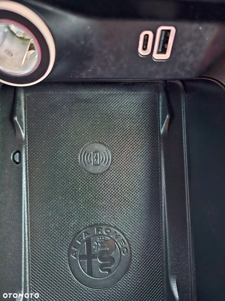 Alfa Romeo Tonale 1.5 VGT Ti - 31