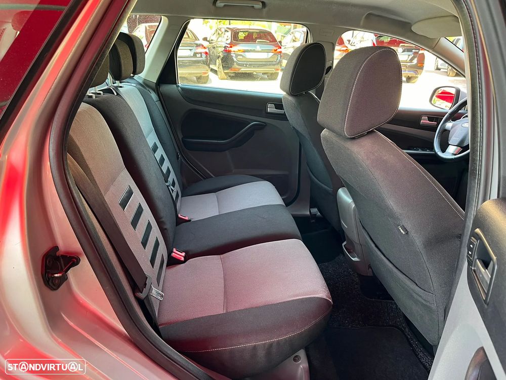 Ford Focus SW 1.6 TDCi S - 15