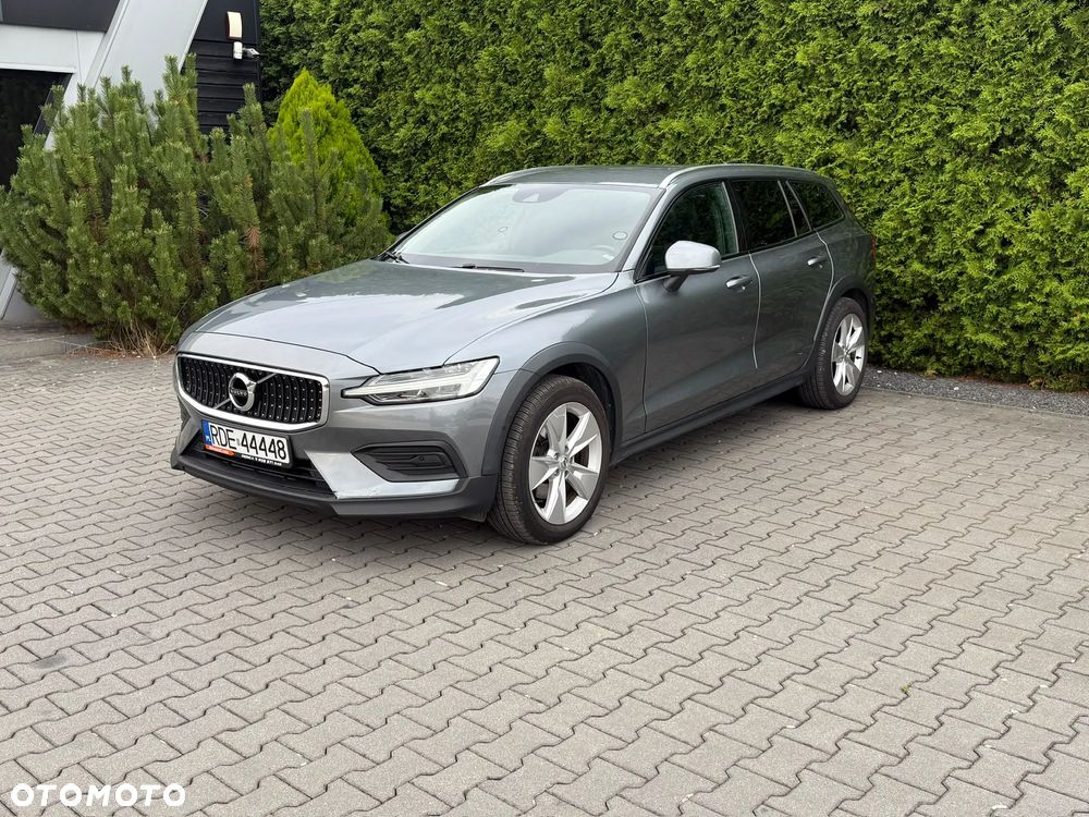 Volvo V60 2019 photo 4