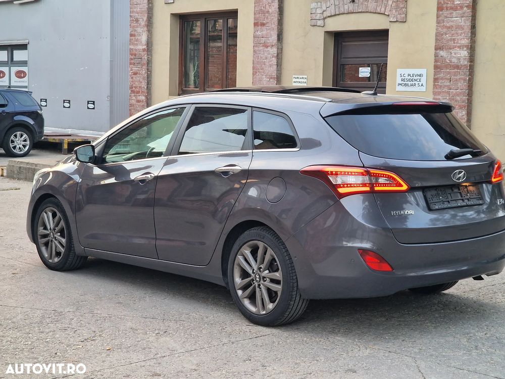 Hyundai i30 Kombi 1.6 CRDI DCT Premium - 17
