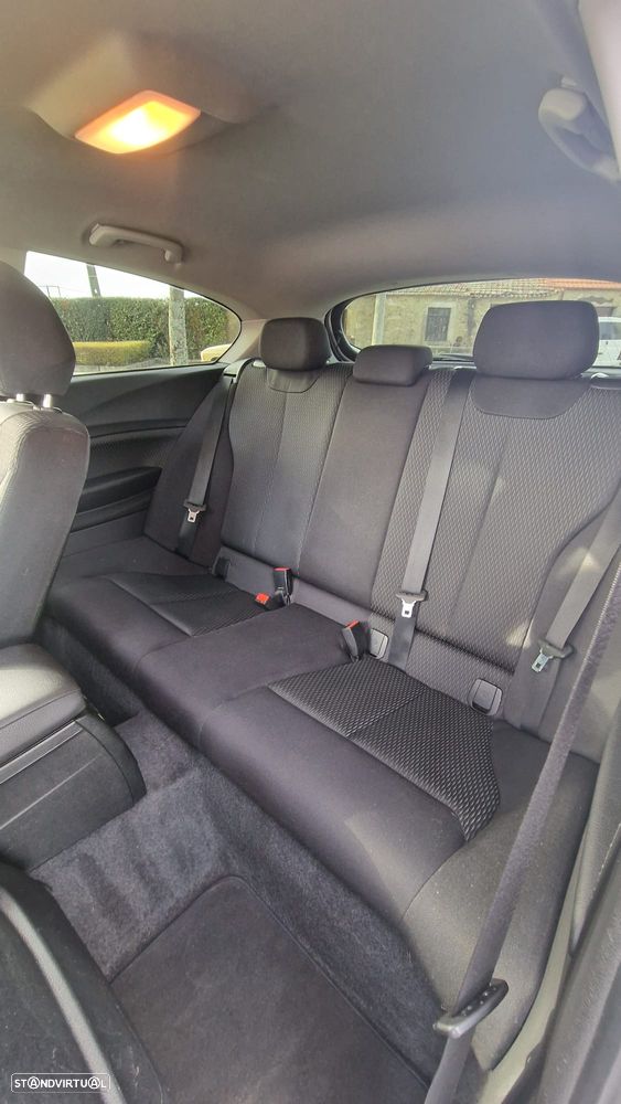 BMW 116 i Sport Line - 12