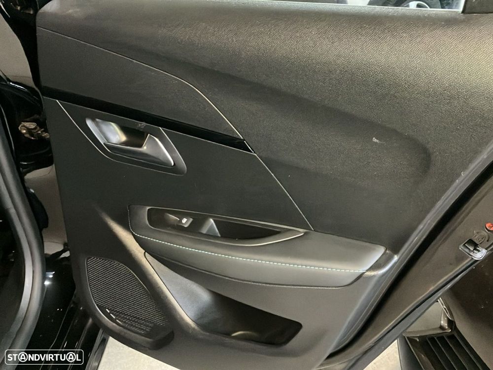 Peugeot e-208 50 kWh Allure Pack - 22