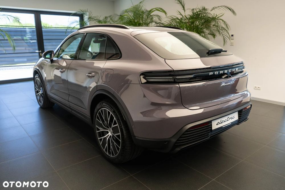 Porsche Macan - 4