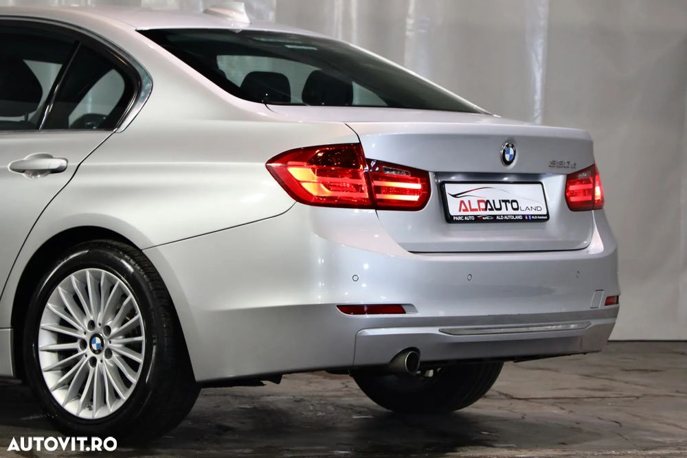 BMW Seria 3 320d Sport-Aut. Efficient Dynamics Edition Luxury Line - 30