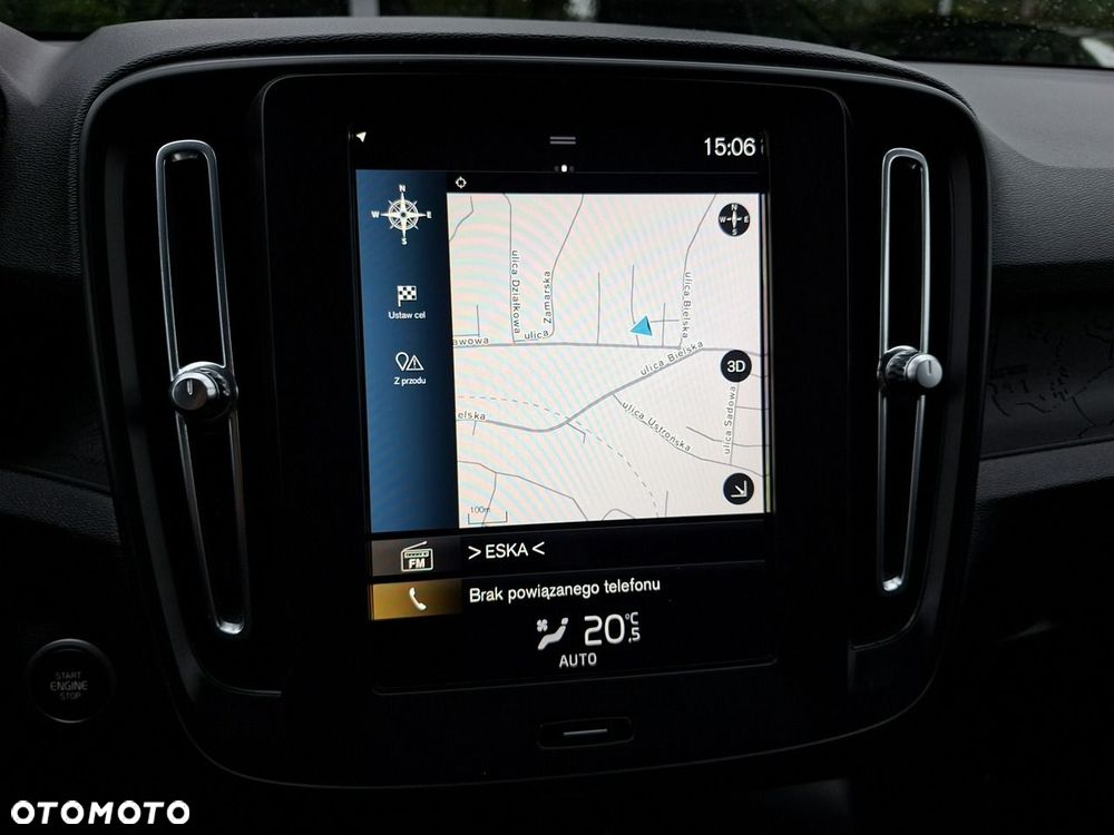 Volvo XC 40 T3 Geartronic Momentum Core - 19