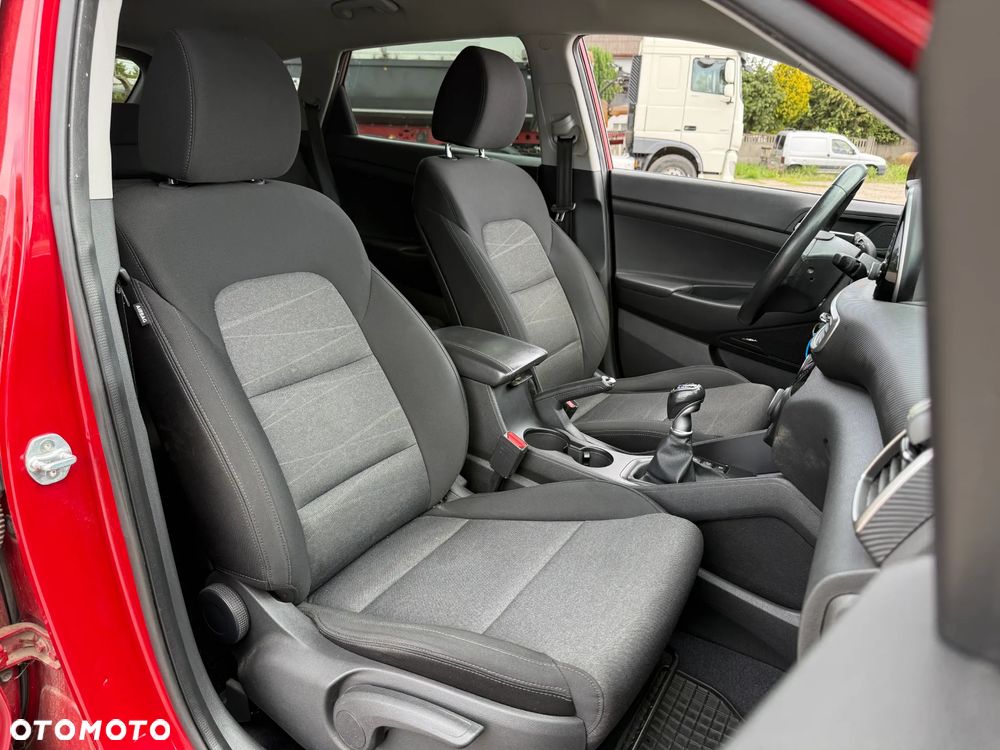 Hyundai Tucson blue 1.6 GDi 2WD Navi - 33