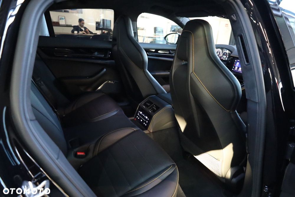 Porsche Panamera GTS - 24