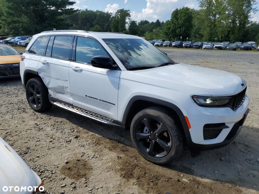 Jeep Grand Cherokee - 2