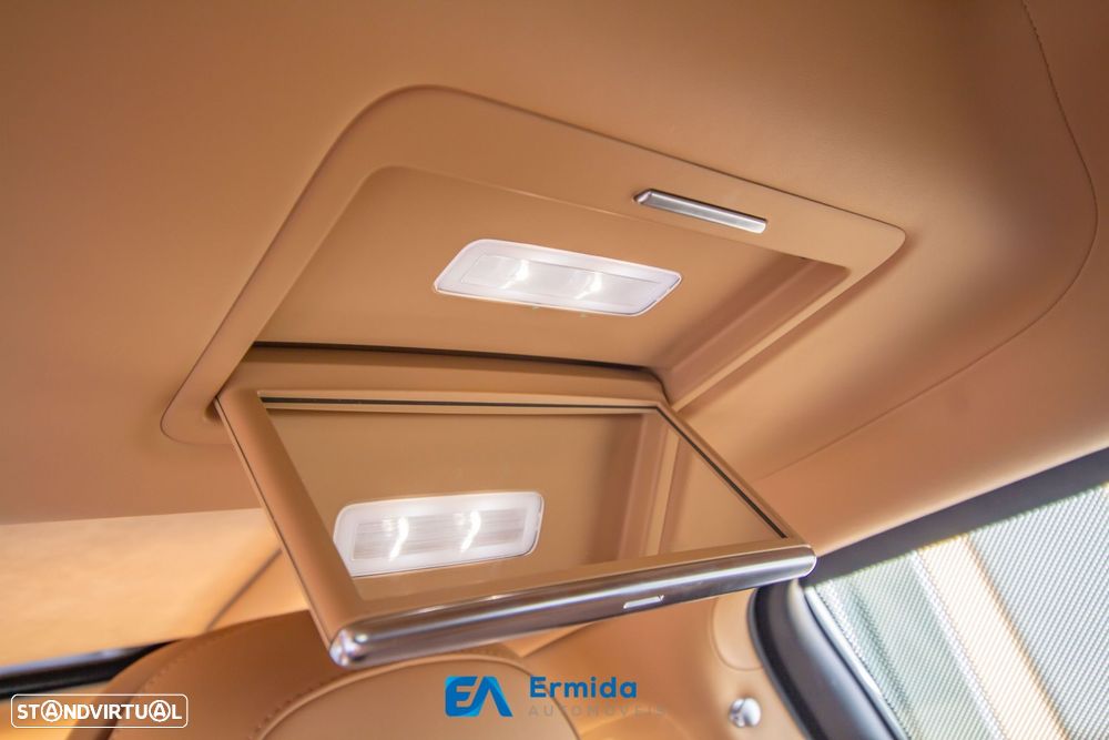 Bentley Flying Spur - 50