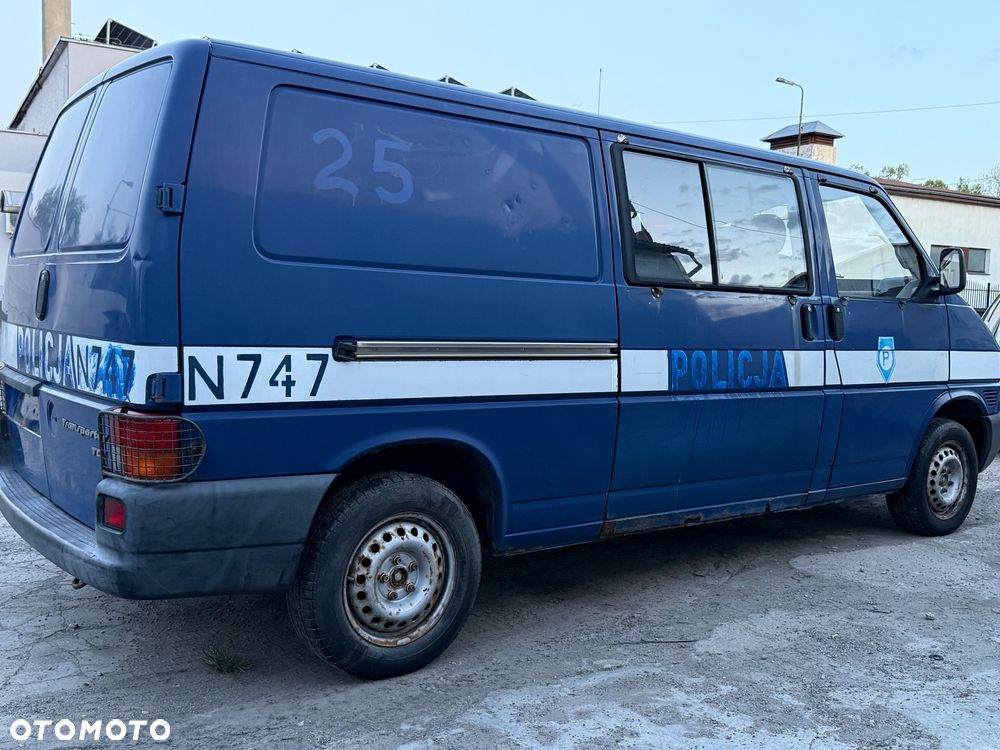 Volkswagen Caravelle - 3