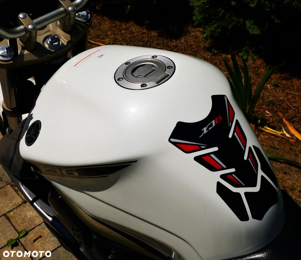 Yamaha XJ - 18