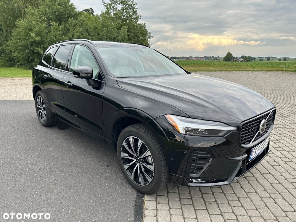 Volvo XC 60 B5 B AWD R-Design - 3