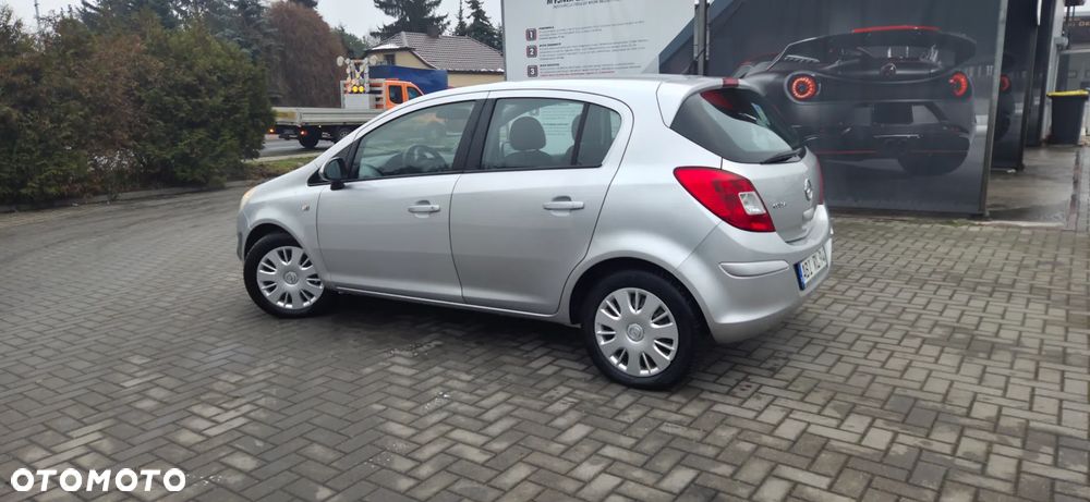 Opel Corsa 1.2 16V Enjoy - 6