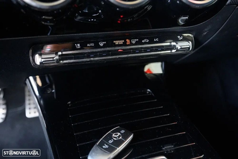 Mercedes-Benz A 180 Limousine d AMG Line Aut. - 43