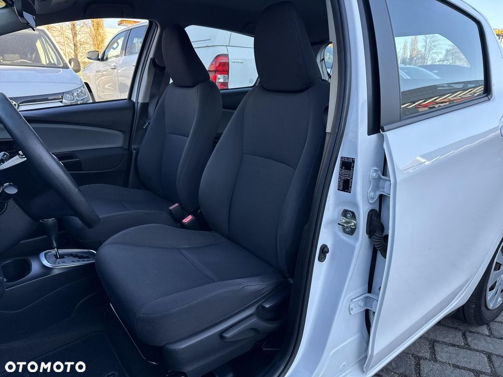 Toyota Yaris - 18