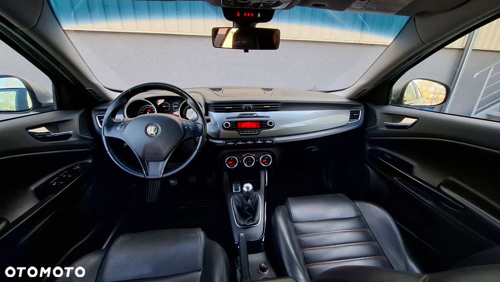 Alfa Romeo Giulietta 2.0 JTDM 16V Turismo - 24