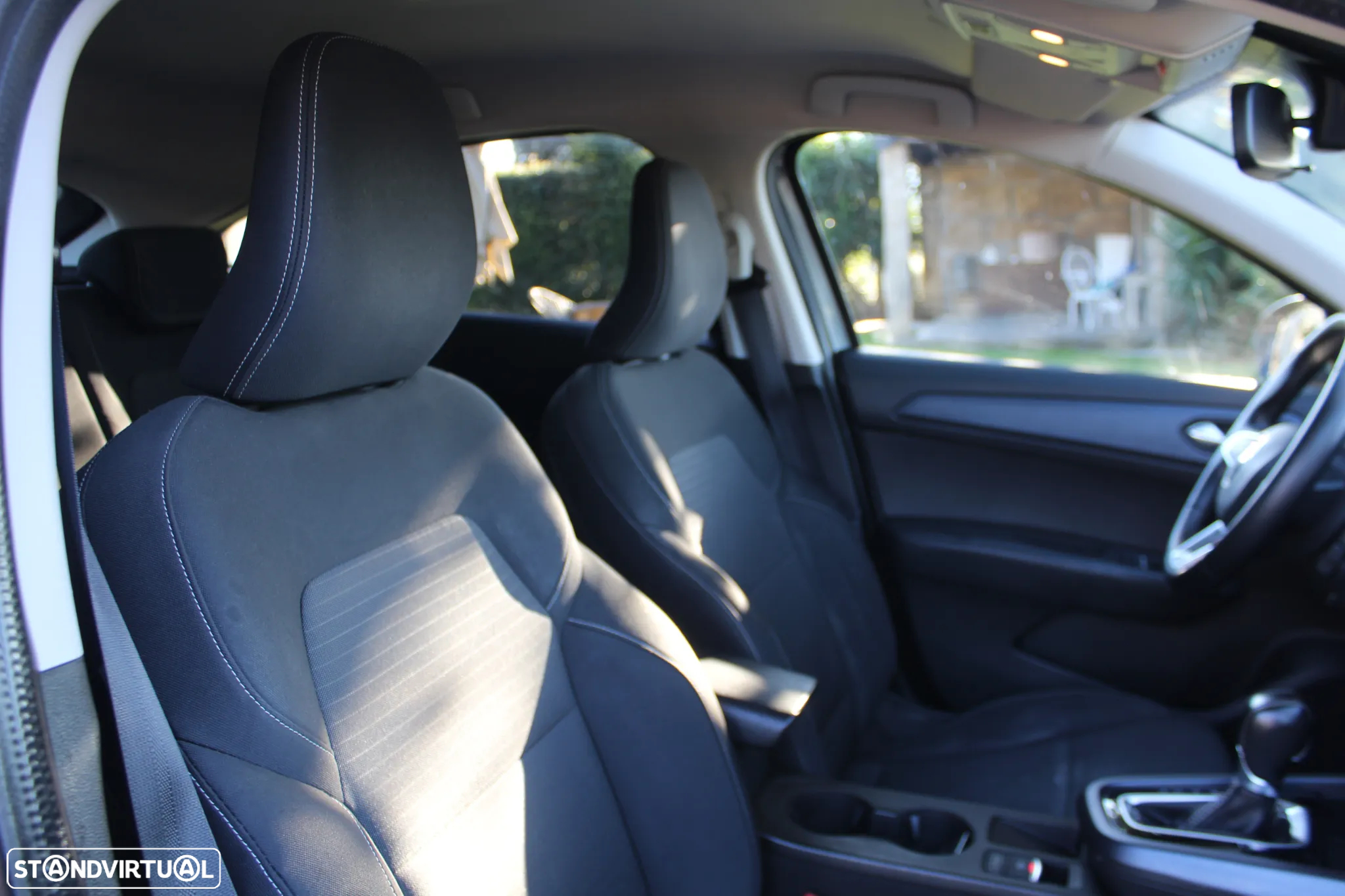 Renault Arkana 1.6 E-Tech Intens - 21