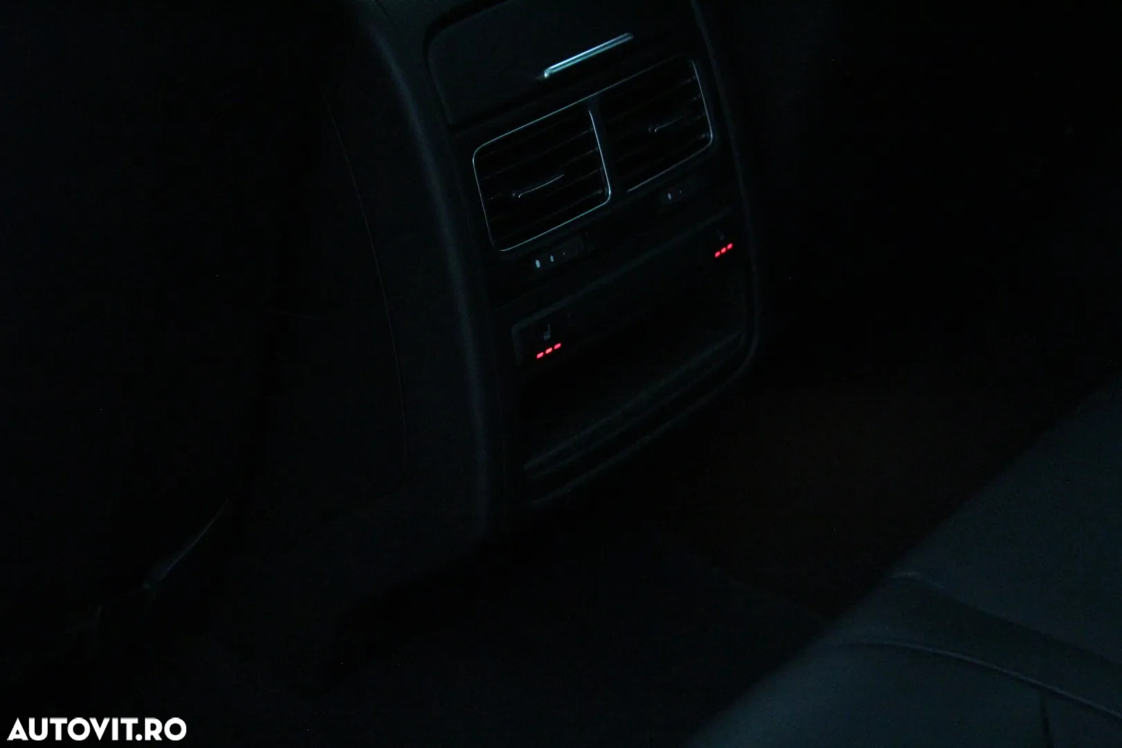 Volkswagen Touareg - 18