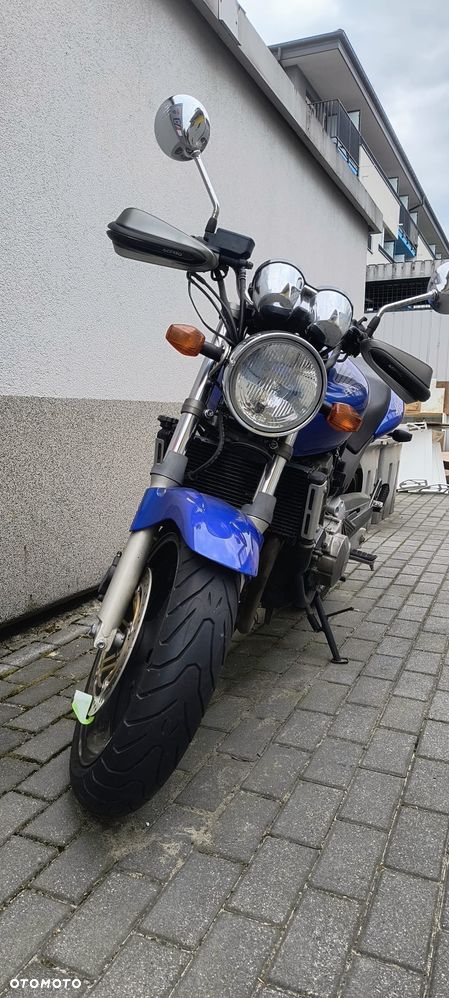 Honda Hornet - 4