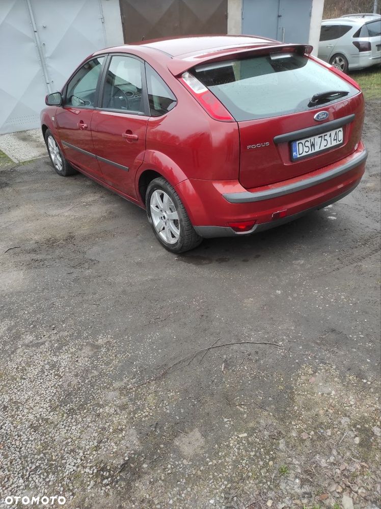Ford Focus 2.0 Sport - 28