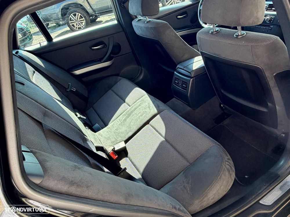 BMW 320 d xDrive Pack M - 7