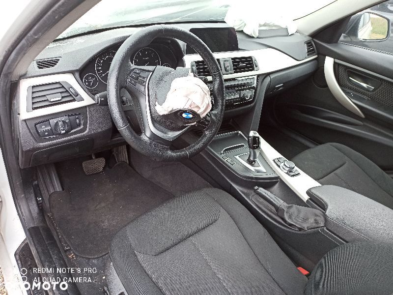 BMW Seria 3 320d xDrive - 10