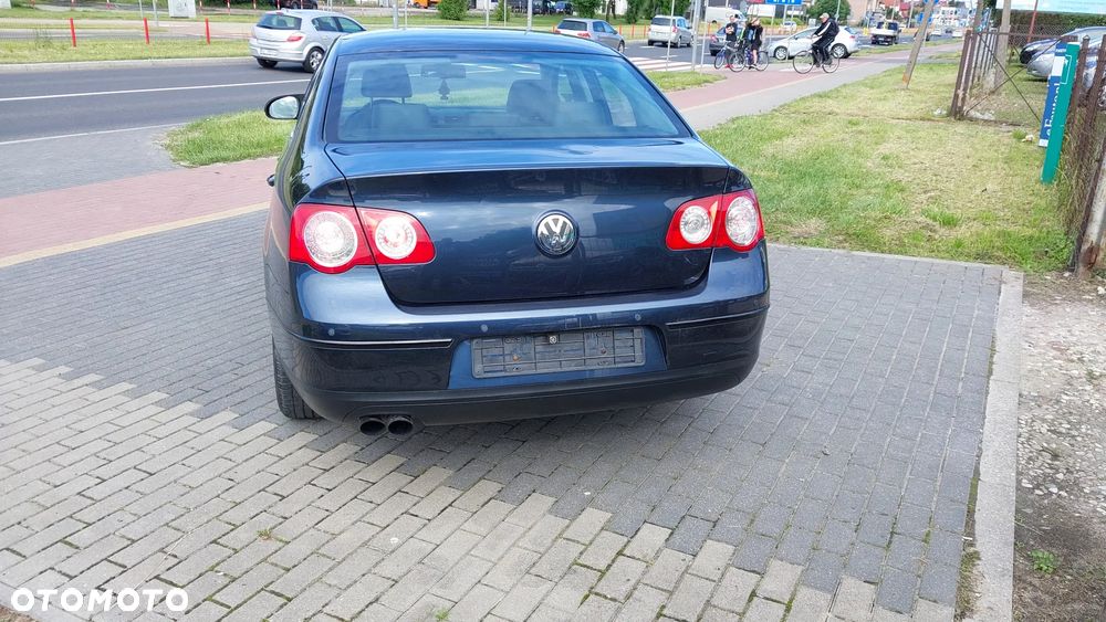 Volkswagen Passat 2.0 TSI Individual - 4